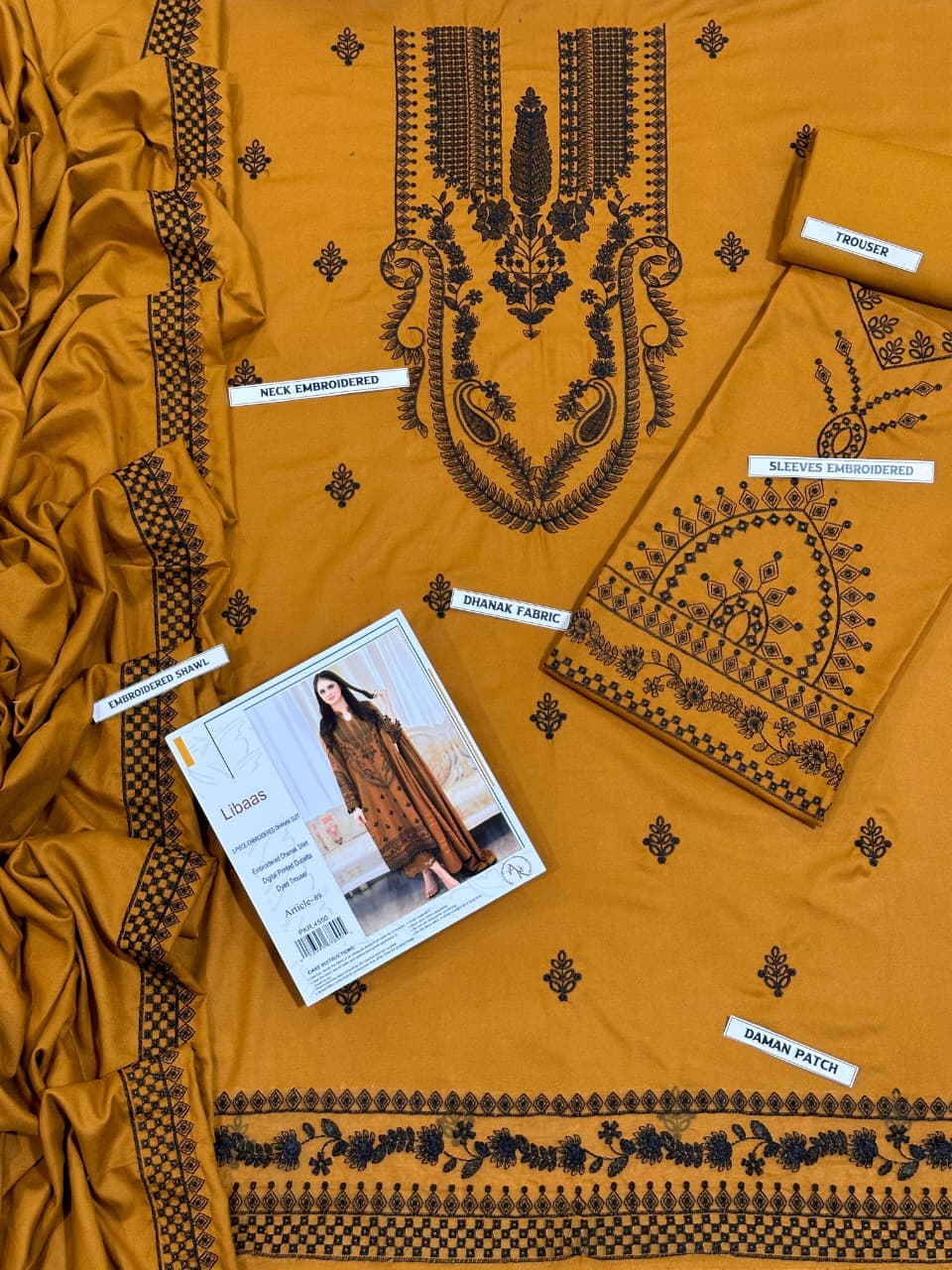 🌸 WINTER'S COLLECTION 🌸 🟥 BRAND NAME : LIBAAS 🟨 CATEGORY : DHANAK 3PC Embroidered (001)