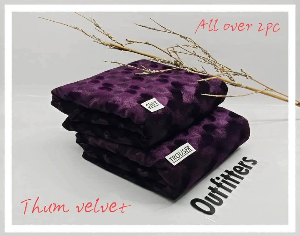 2pc Elegant Velvet pluchi Winter Collection  D-7517